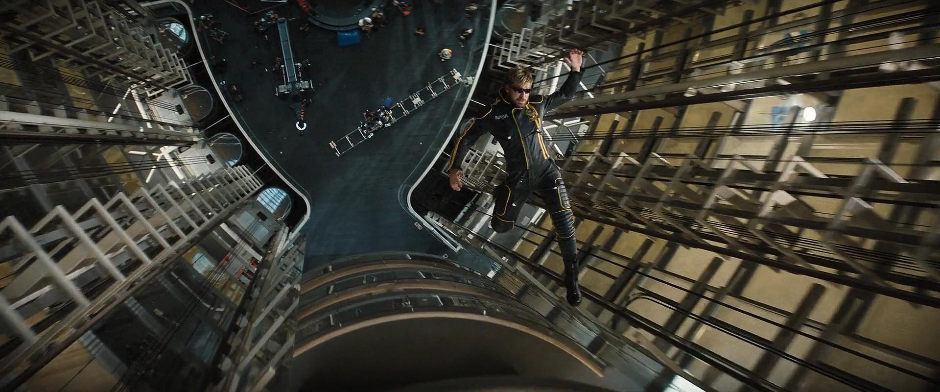 Shot of stunt, Ryan Gosling falling.